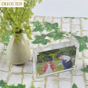 Khung ảnh acrylic giá rẻ nhỏ bền